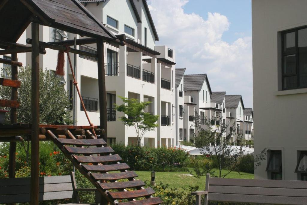 Classy And Cosy Apt - Dainfern Sandton Exterior foto